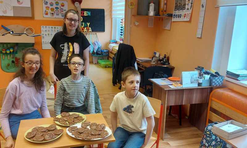 Pečení velikonočních perníčků