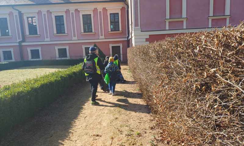 Ukliďme Česko IV.B