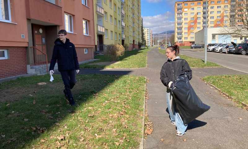 UČ