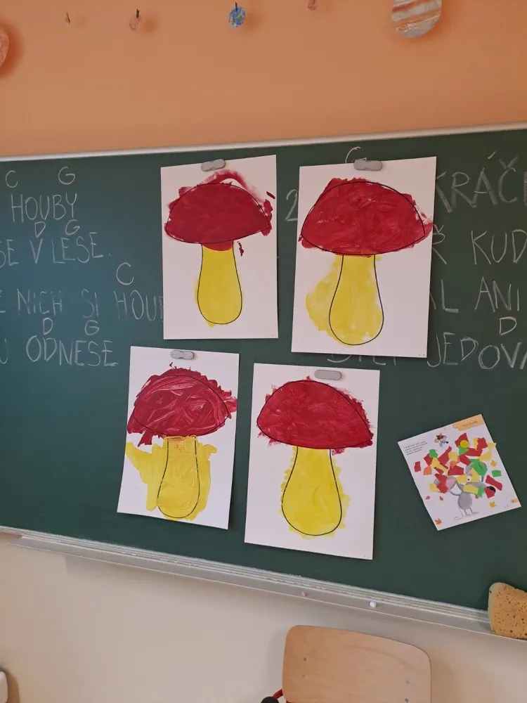 říjen